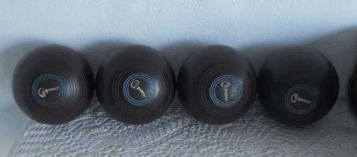 SET OF 4 LAWN BOWLS