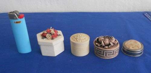 4 TRINKETS OR PILL BOXES