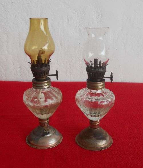 TWO MINI OIL LAMPS