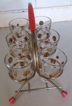 RETRO SHOT GLASSES COMPLETE ON A STAND