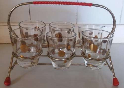 RETRO SHOT GLASSES COMPLETE ON A STAND