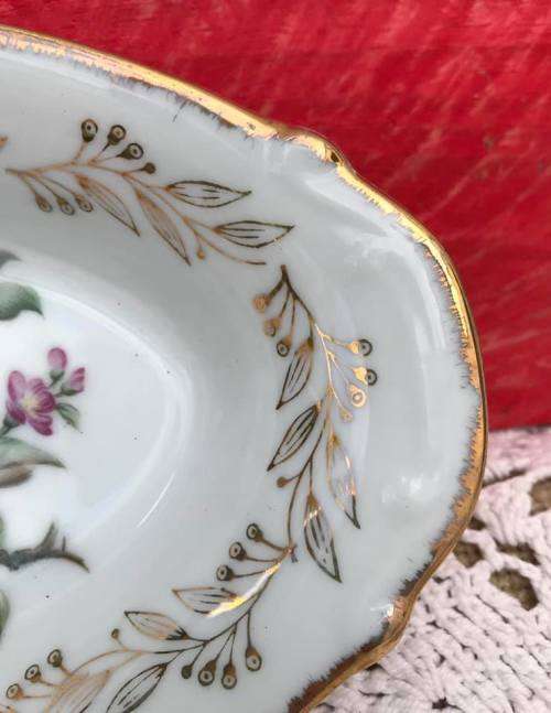 GILT RIMMED PORCELAIN DISH