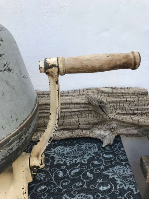 VINTAGE BUTTER CHURN