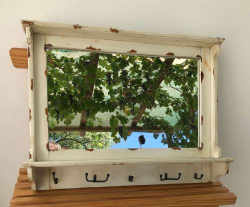 PAINTED OREGON MIRROR COAT HOOK