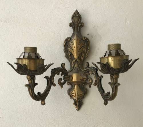 BRASS WALL LIGHT / SCONCE WITH GLASS SHADES