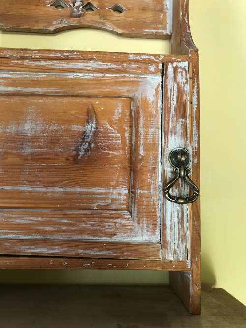 SMALL OREGON PINE CABINET