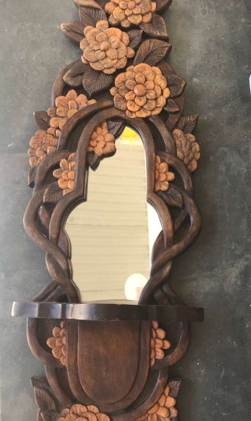 CARVED WOODEN FRAMED MIRROR