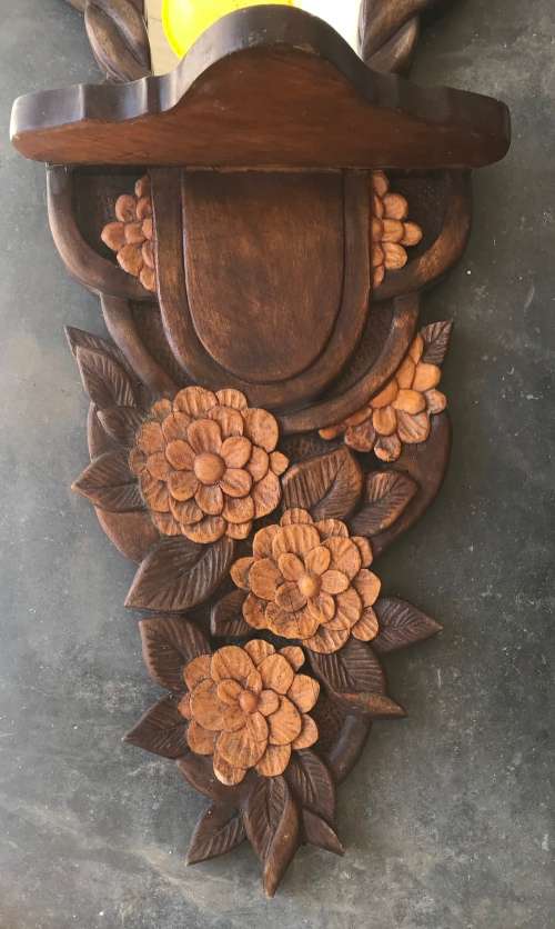 CARVED WOODEN FRAMED MIRROR