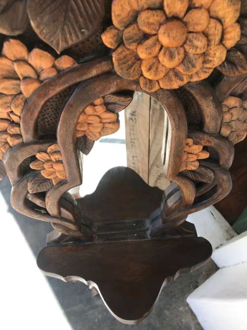 CARVED WOODEN FRAMED MIRROR