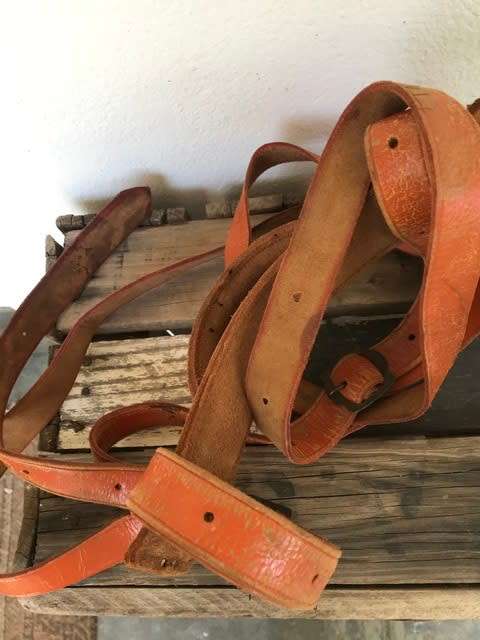 LEATHER SUITCASE STRAPS