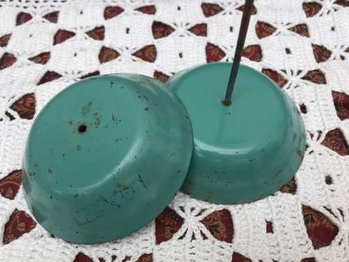 VINTAGE ENAMEL PAPER SPIKE