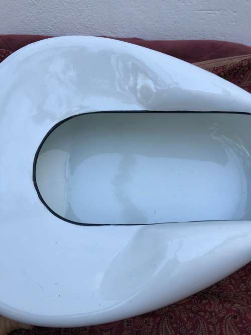 ENAMEL BED PAN