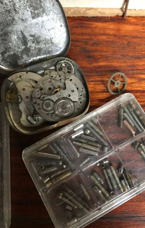VINTAGE WATCH / CLOCK PARTS