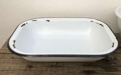 ENAMEL PIE DISH, MIXING BOWL and MUG