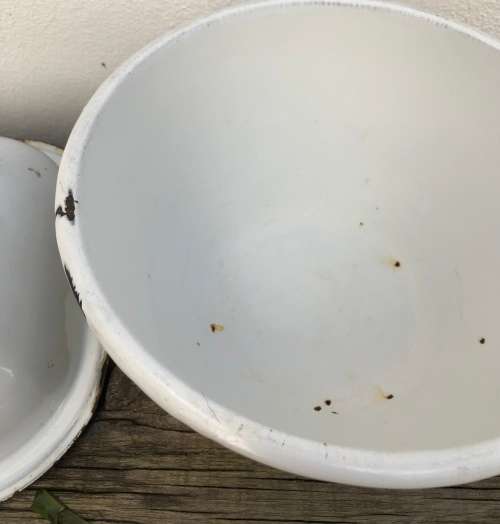 ENAMEL PIE DISH, MIXING BOWL and MUG