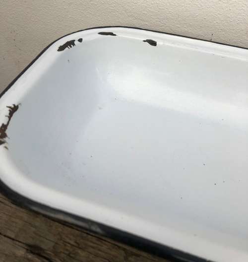 ENAMEL PIE DISH, MIXING BOWL and MUG