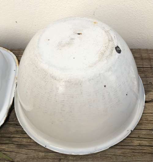 ENAMEL PIE DISH, MIXING BOWL and MUG