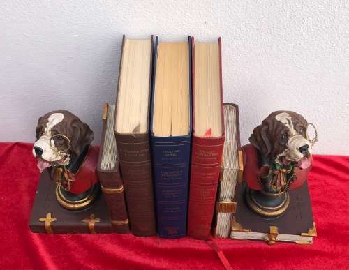 CHARACTER DOG BOOKENDS