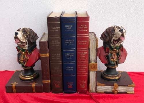 CHARACTER DOG BOOKENDS