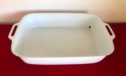 WHITE ENAMELsoap DISH