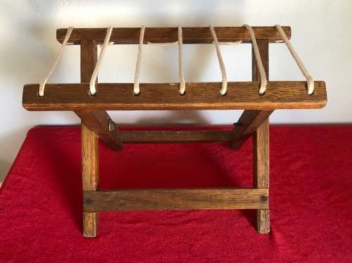 SMALL / CHILD`S RIEMPIE STOOL