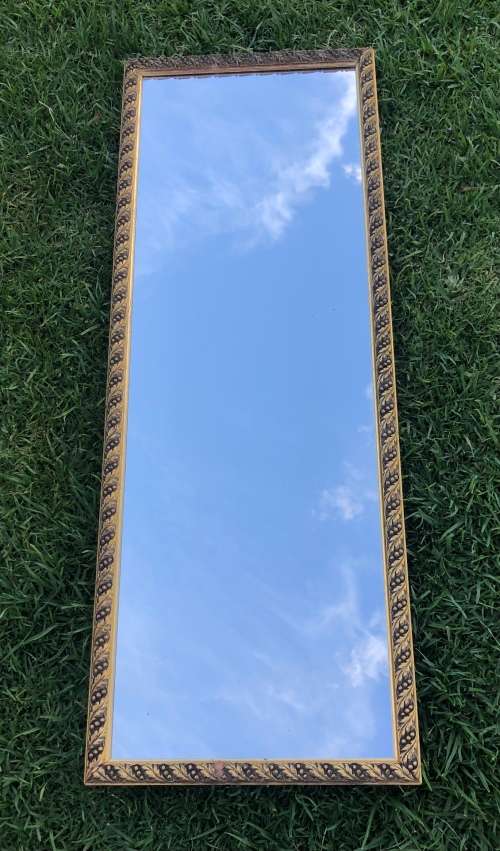 VINTAGE MIRROR