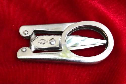 RARE WUSTHOF FOLDING SCISSORS IN ORIGINAL POUCH - Solingen Germany