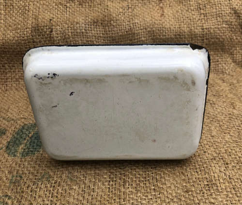 VINTAGE ENAMEL SOAP DISH
