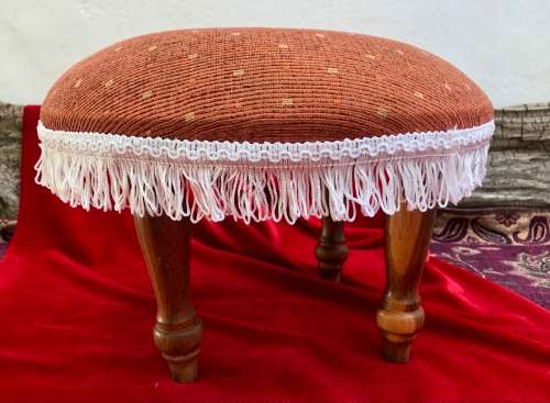 VINTAGE FOOTSTOOL