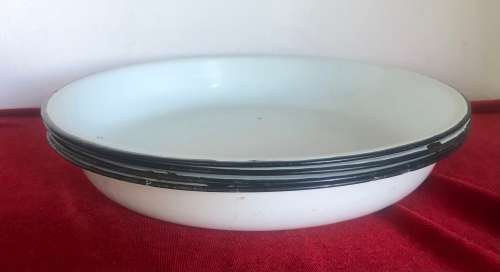ENAMEL PLATES / BOWLS