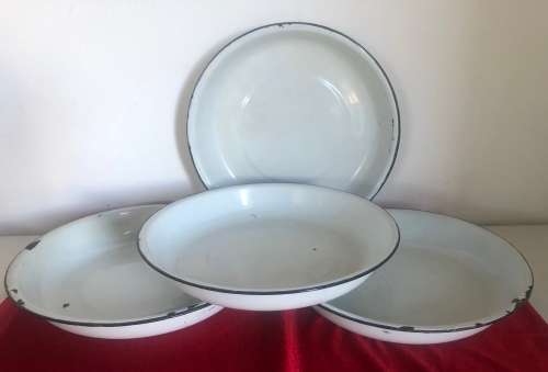 ENAMEL PLATES / BOWLS