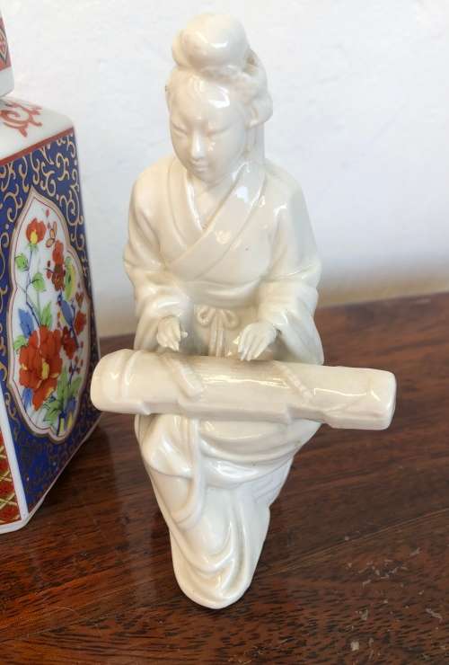 ENCHANTMENT GINGER JAR and FIGURINE made in Japan