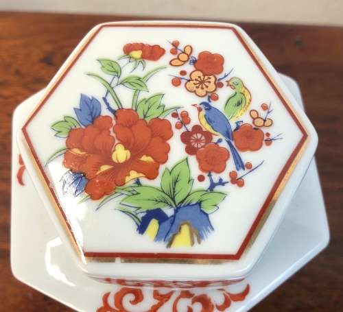 ENCHANTMENT GINGER JAR and FIGURINE made in Japan