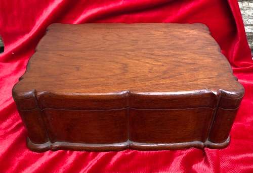VINTAGE WOODEN JEWELLERY BOX