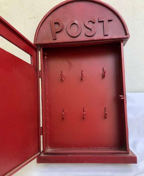 VINTAGE LOOKING POST BOX KEY CUPBOARD
