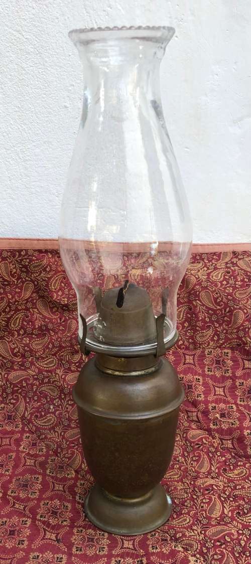 BRASS BRITISH MADE KEROSENE LAMP