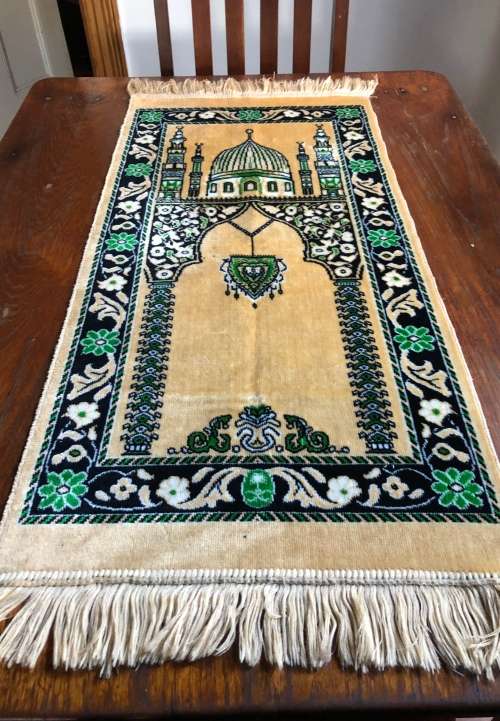 PRAYER MAT / THROW