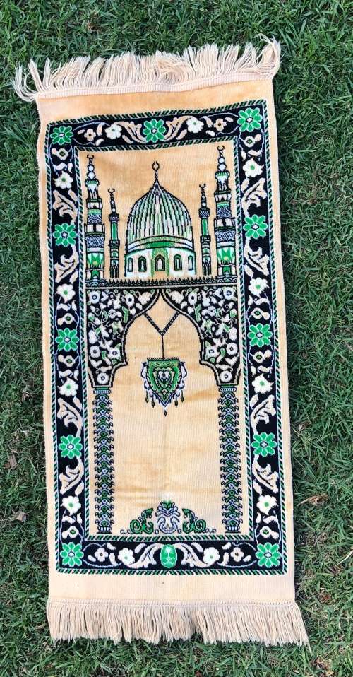 PRAYER MAT / THROW