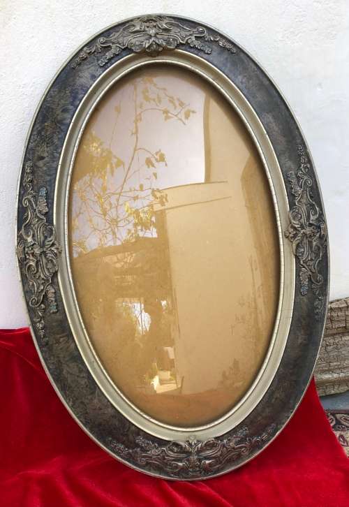 OVAL FRAME WITH CONVEX GLASS `BOLGLAS`