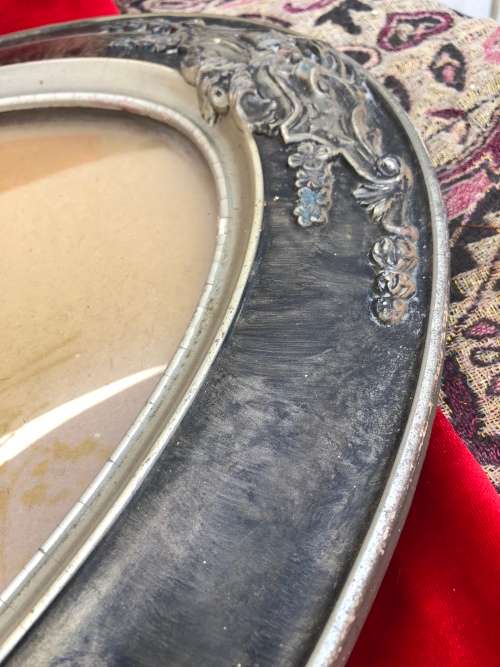 OVAL FRAME WITH CONVEX GLASS `BOLGLAS`