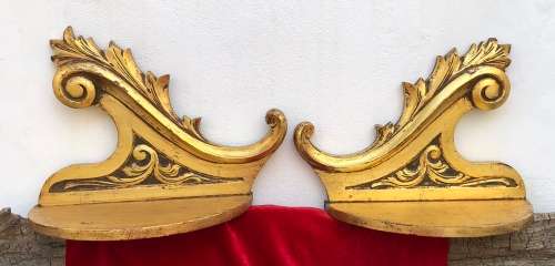 PAIR OF GILTWOOD SCONCES
