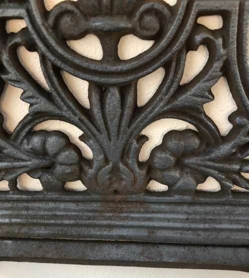 VINTAGE WROUGHT IRON STAND