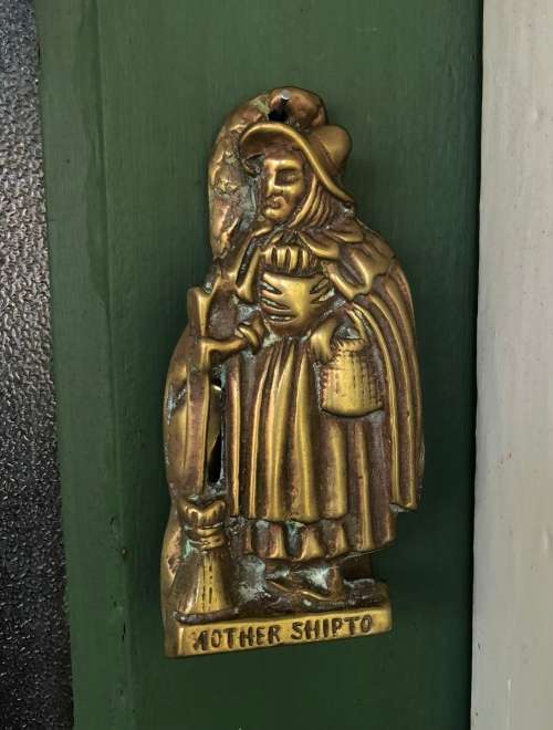 VINTAGE BRASS DOOR KNOCKER `Mother Shipton` English prophetess