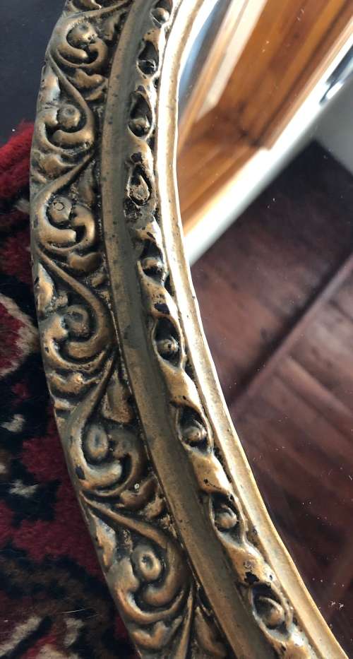 GILTWOOD OVAL MIRROR