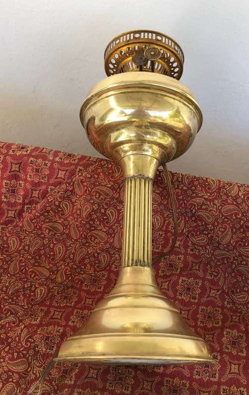 VINTAGE LARGE DUPLEX OIL LAMP