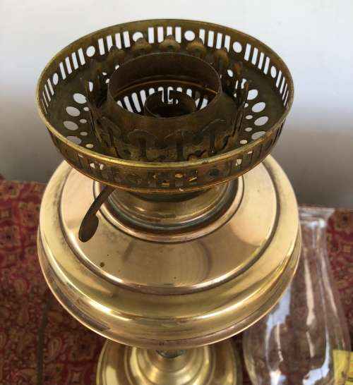 VINTAGE LARGE DUPLEX OIL LAMP