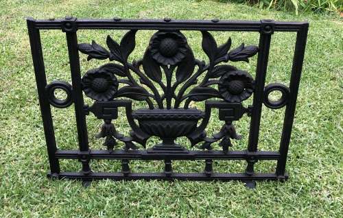 HEAVY CAST IRON DECOR / GRATE