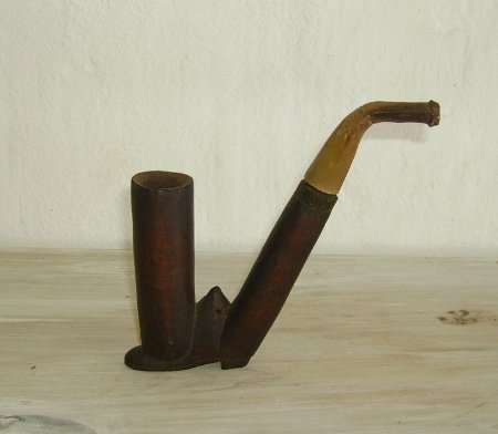 PONDO PIPE - WOOD AND BONE