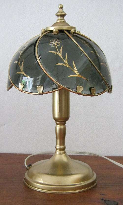 BRASS LOOKING LAMP WITH GLASS SHADE