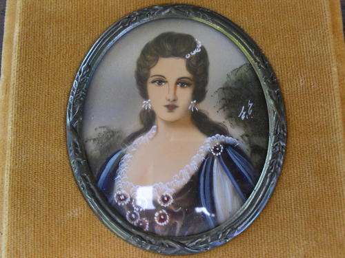 SEEN SIMILAR ON BOB. SIGNED MINIATURES OF BEAUTIFUL WOMEN (LADIES) FRAMED AND ON VELVET. MUST VIEW